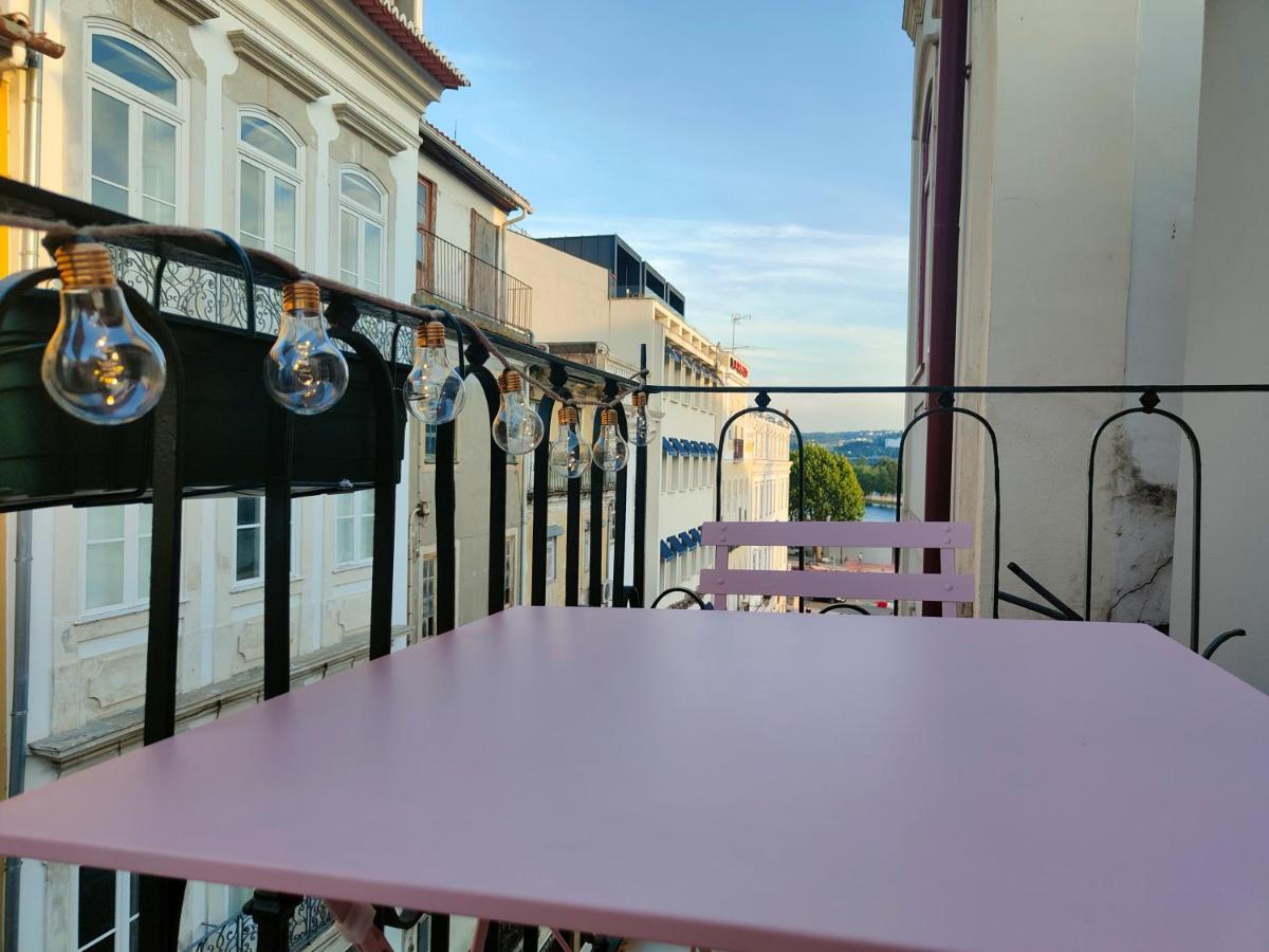 Апартаменты Rose Essence Aparment - Exceptional Balcony Коимбра Экстерьер фото